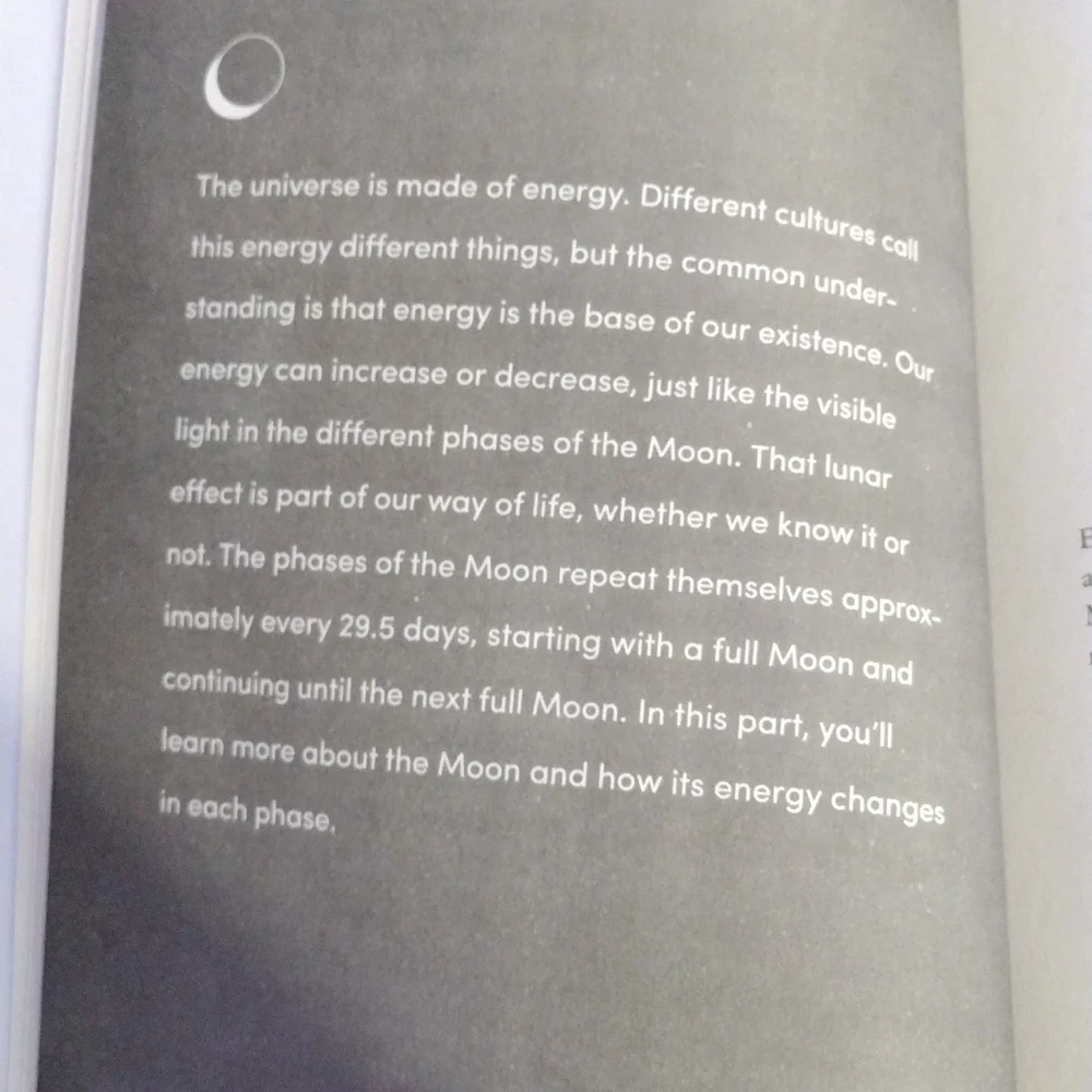 Moon🌛🌝🌜 Magic Book - Picture 3 of 12